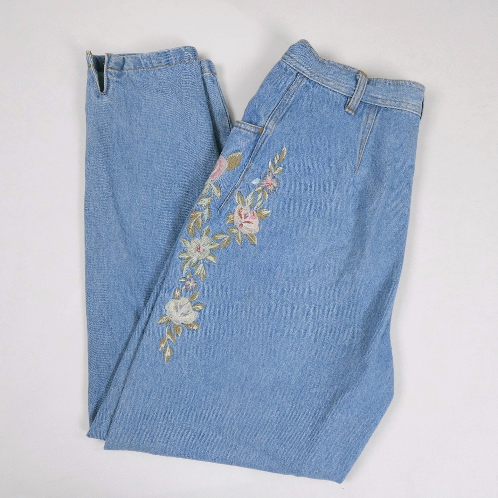 Together Vintage 90s Light Wash Embroidered Floral Tapered Jeans Women's 30x30